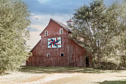 Barn Quilt Wall Art - Old Red Barn Paper Photo Print / 12 x 18 Inches Wall Art Teri James Photography