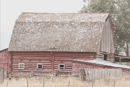 Rustic Dining Room Decor - Old Red Barn